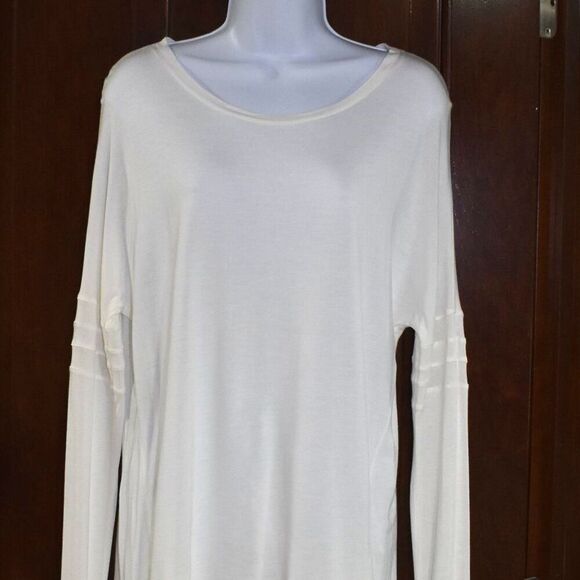 Vince White Long Sleeve Blouse Size Small Scoop Neck Mesh Detail Lightweight Top - Picture 12 of 12
